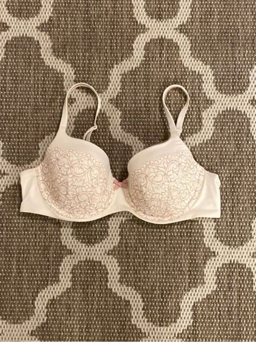 Victoria secret body by Victoria lined denim bra size 38C